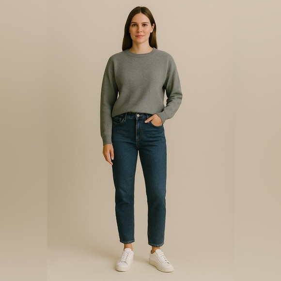 Cable & Gauge 3/4 Sleeve Crew Neck Sweater in Heather Grey - Picture 1 of 5